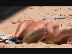 Amateur beach sex