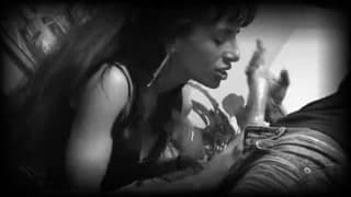 Une petite salope qui prend du plaisir