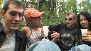 Une bonne partouze après le barbec