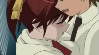 Elle est forcée à baiser par l’une de ses collègues