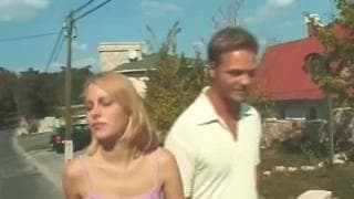 Claudia Jameson baise avec son chéri