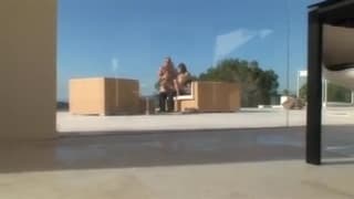 Pour deux bites elle est toujours prête !