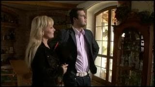 Renatta une blonde milf qui veut une sodo !