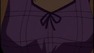 Une jeune femme se met un gode dans la chatte