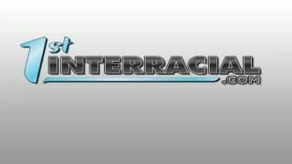 Elles se font enculées par un beau black