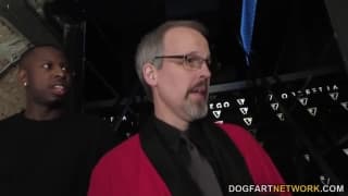 Gina Gerson ne va pas dire non à un black