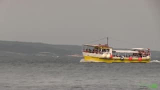Une jolie teen qui s’exhibe sur la plage