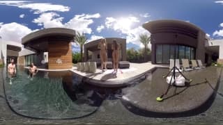 Vidéo VR avec deux pornstars séduisantes !