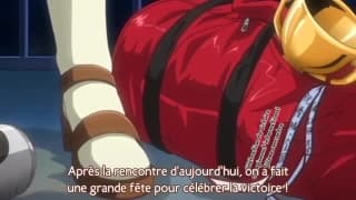 Brune à gros seins offre ça virginité