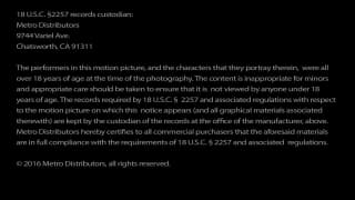 Alix Lynx prête pour un massage mémorable